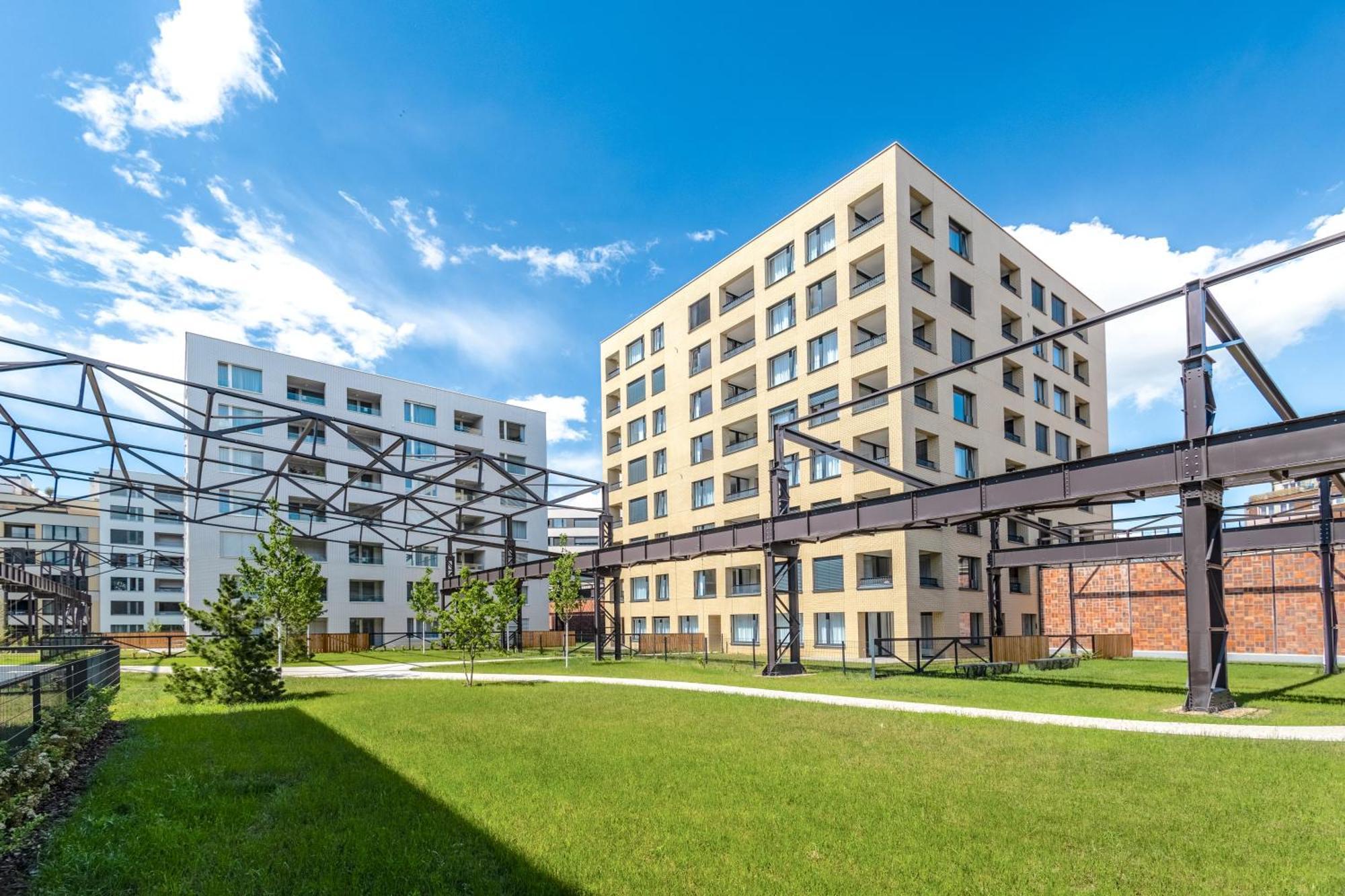 Bright 2Br - 7Th Floor, Balcony, Free Parking By Gravity Prague Daire Dış mekan fotoğraf