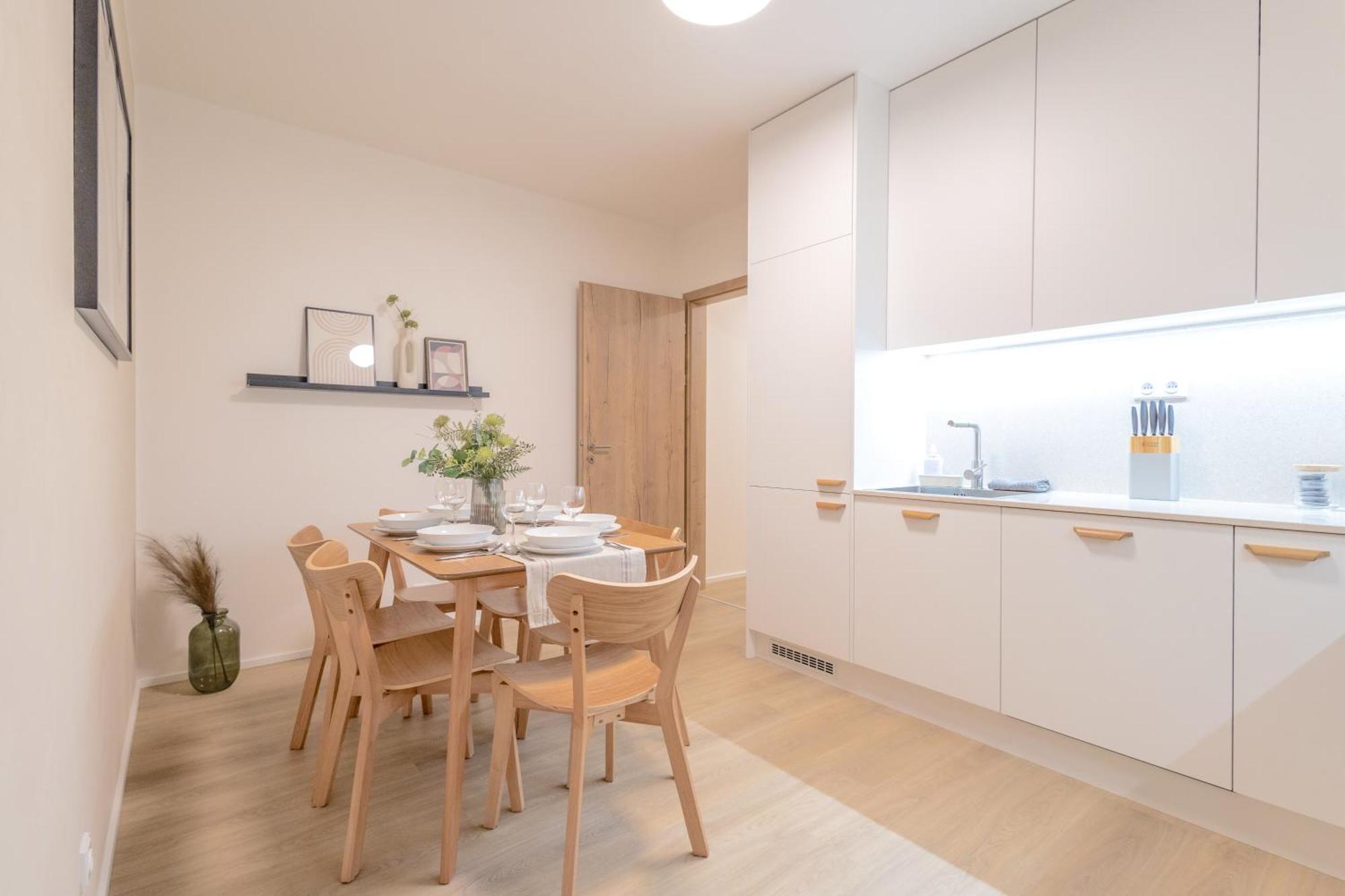 Bright 2Br - 7Th Floor, Balcony, Free Parking By Gravity Prague Daire Dış mekan fotoğraf