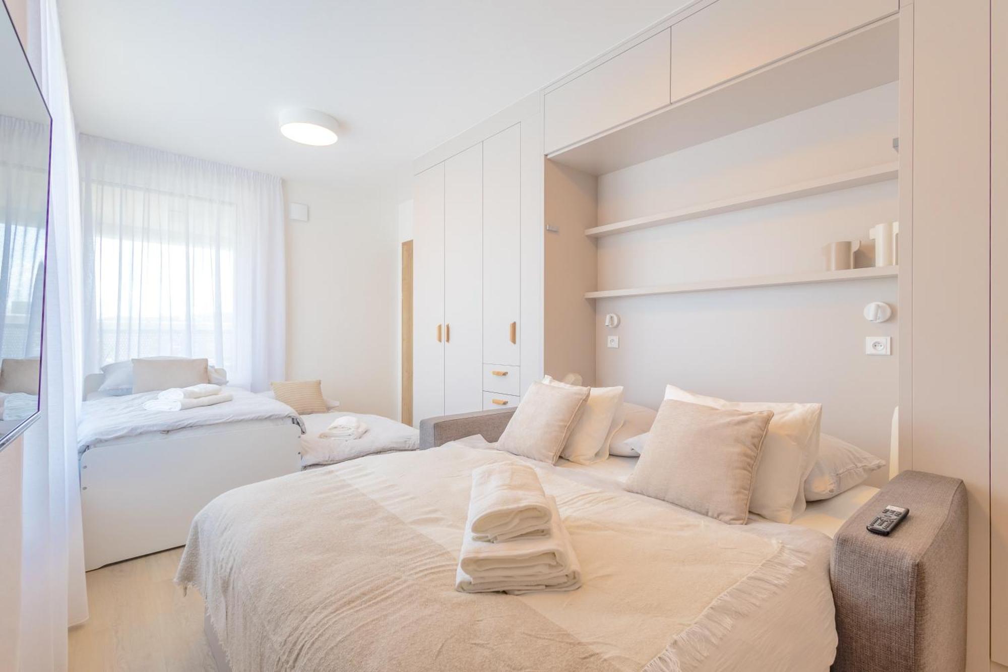 Bright 2Br - 7Th Floor, Balcony, Free Parking By Gravity Prague Daire Dış mekan fotoğraf