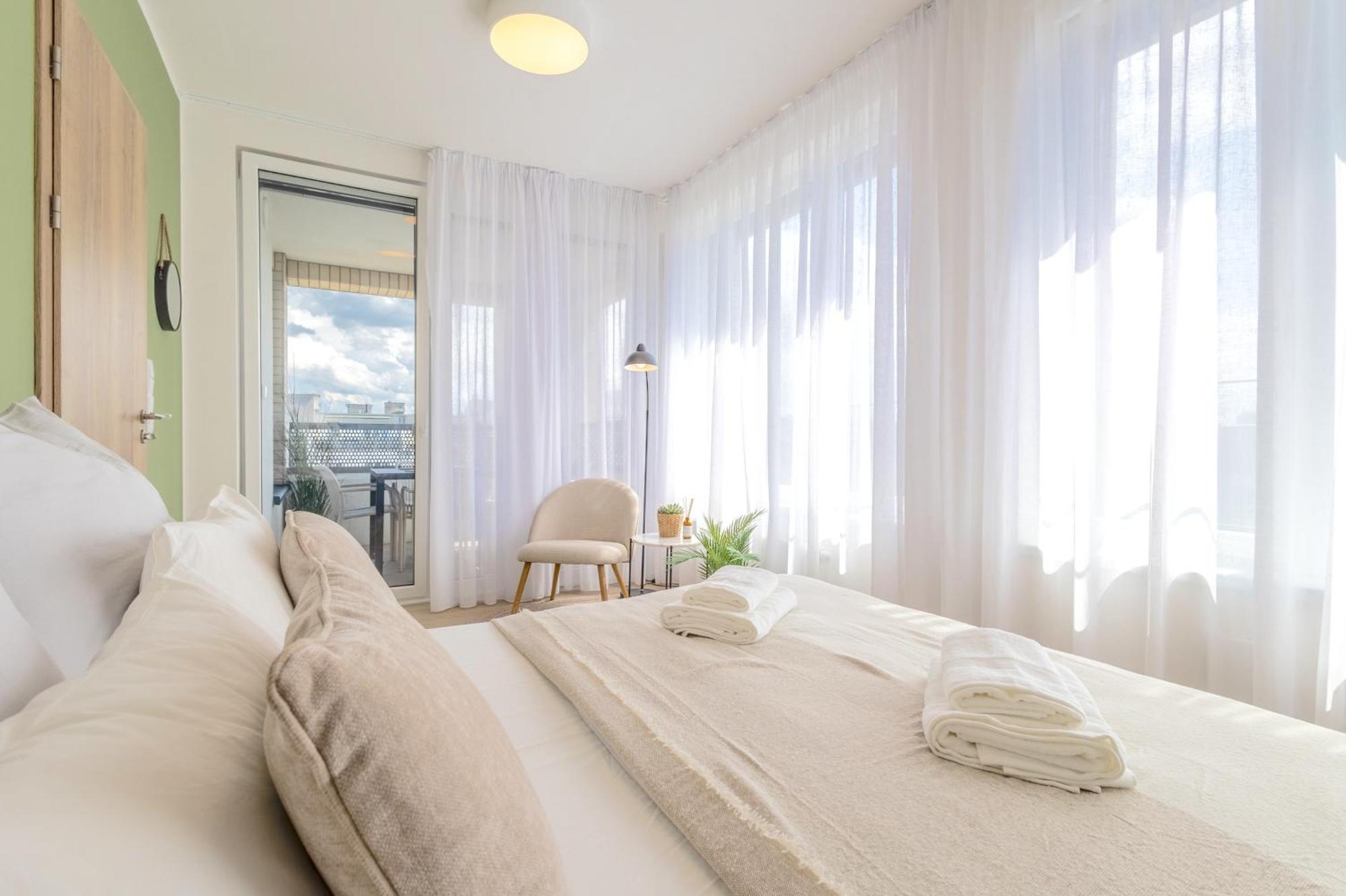 Bright 2Br - 7Th Floor, Balcony, Free Parking By Gravity Prague Daire Dış mekan fotoğraf