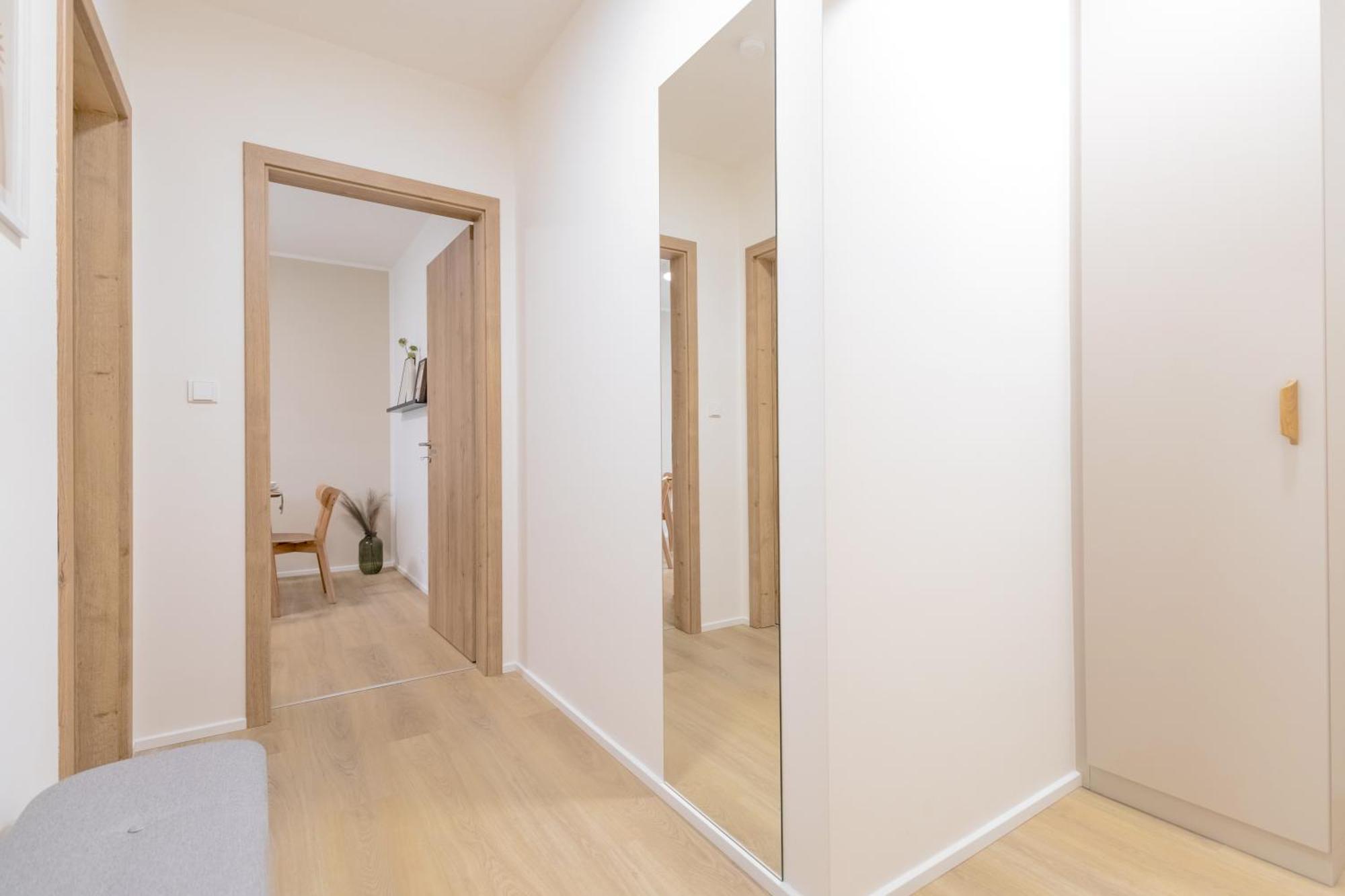 Bright 2Br - 7Th Floor, Balcony, Free Parking By Gravity Prague Daire Dış mekan fotoğraf